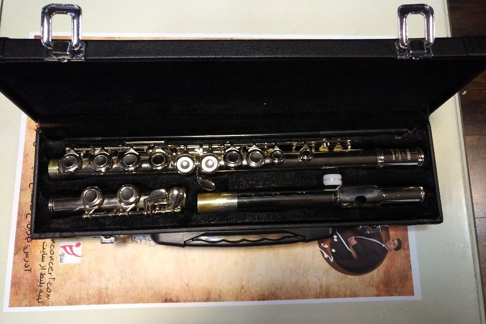 فلوت yamaha 211