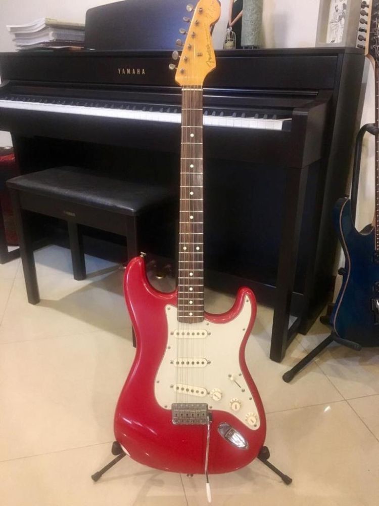 فندر stratocaster mark knopfler signature