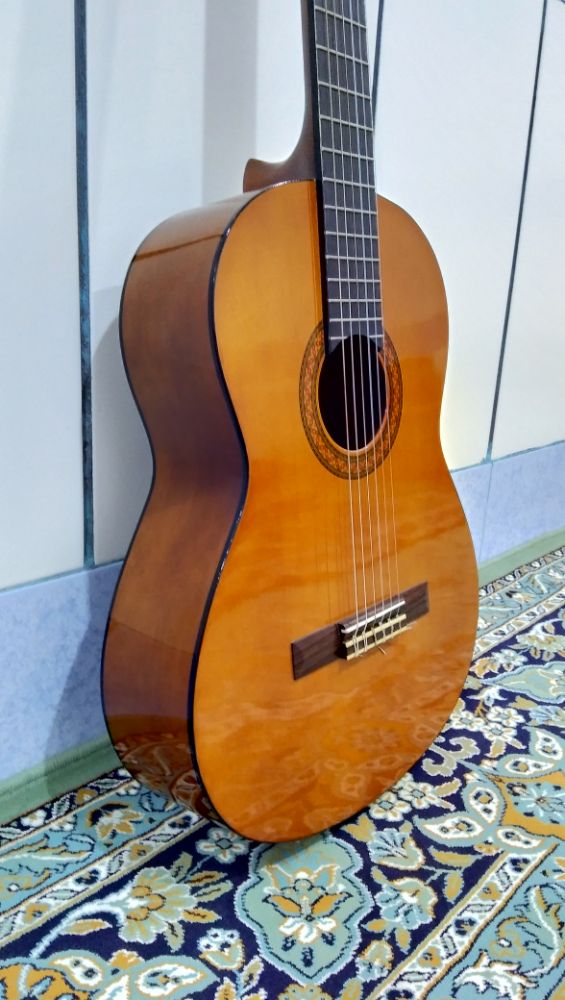 گیتار yamaha